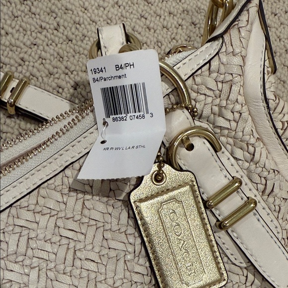 Coach White Woven Shoulder Bag - Picture 2 of 4